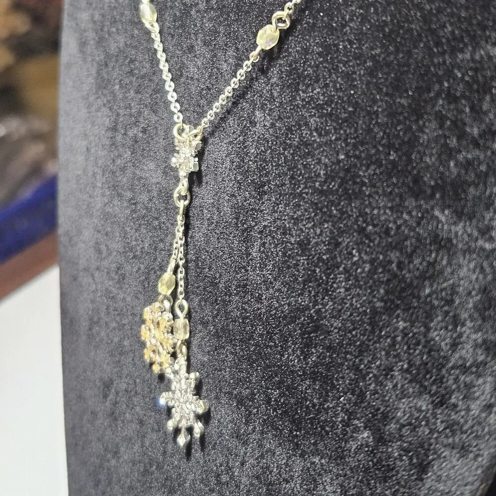Vintage Avon Snowflakes Lavalier Necklace 18-21.5